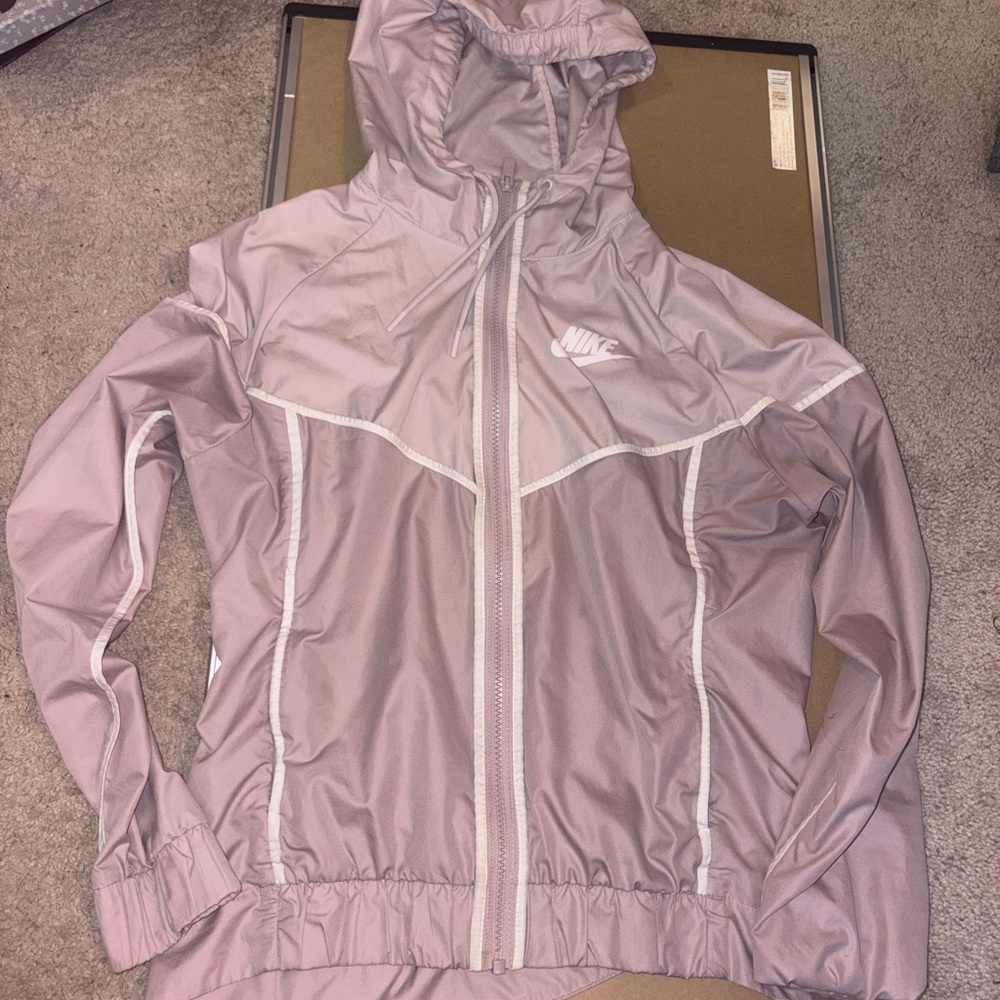 Nike Women's Light Lavender Hooded Windbreaker Jacket